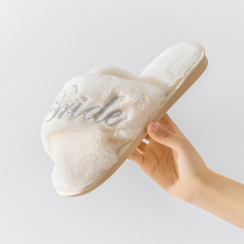 Pantuflas cruzadas
