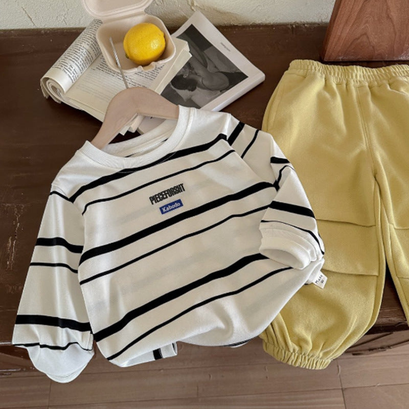 Pull à capuche rayé pour bébé, style décontracté et minimaliste