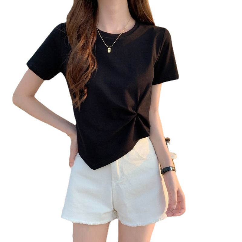 Women's asymmetrical short-sleeved high-waisted crop top, ideal for summer.