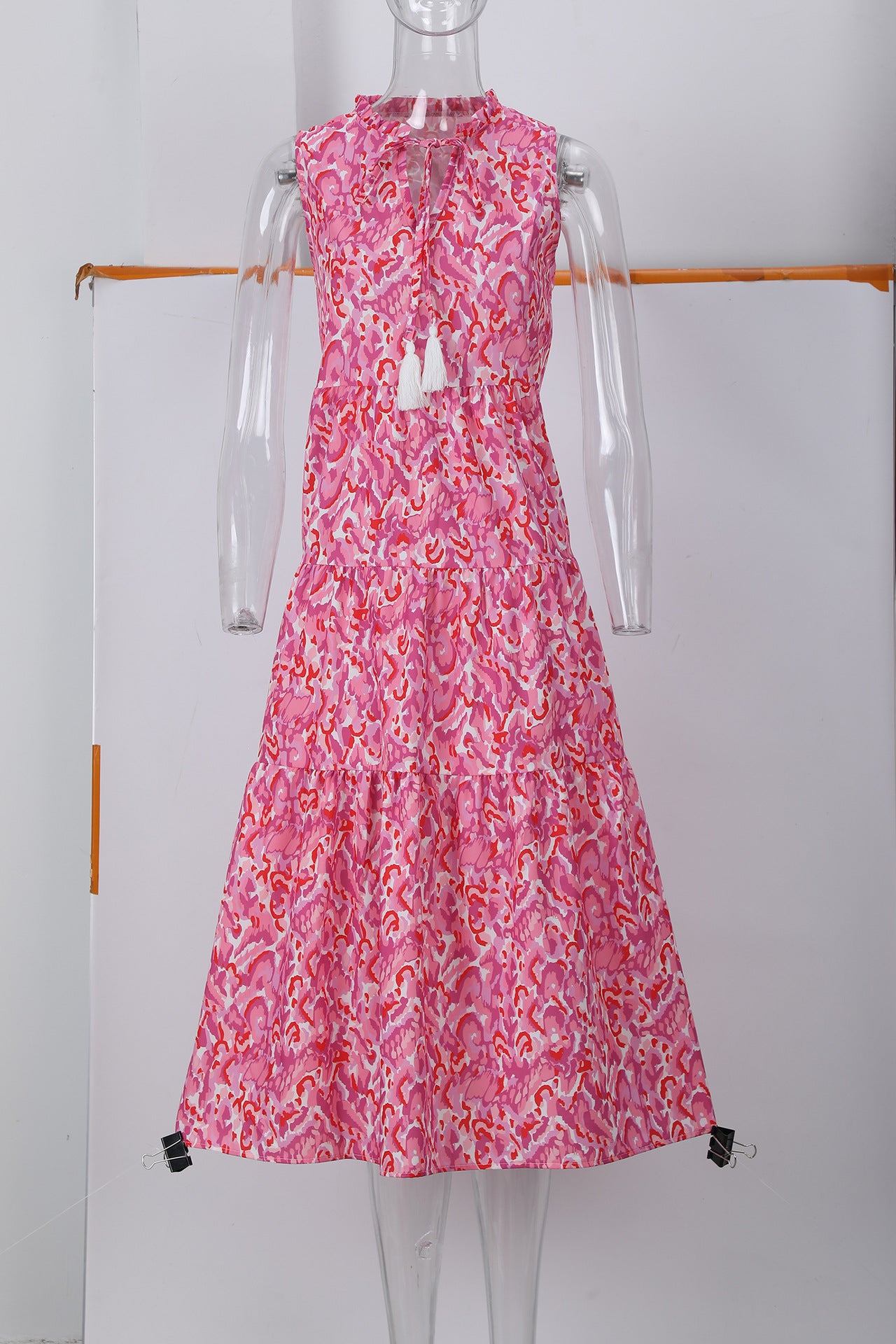 robe imprimée sans manches à col en V