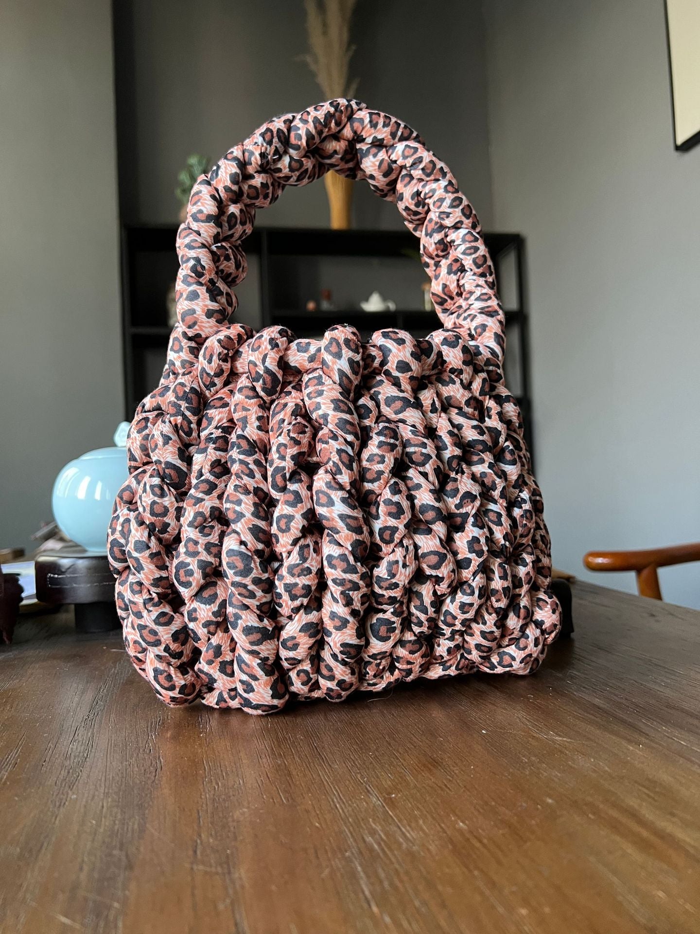 19.80 USD - Hand-woven messenger bag with a crystal velvet core.