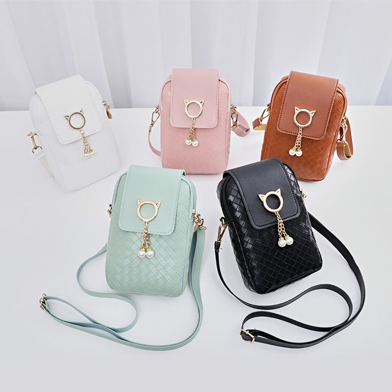 Trendy shoulder bag for women, mini cell phone bag, trendy messenger bag.
