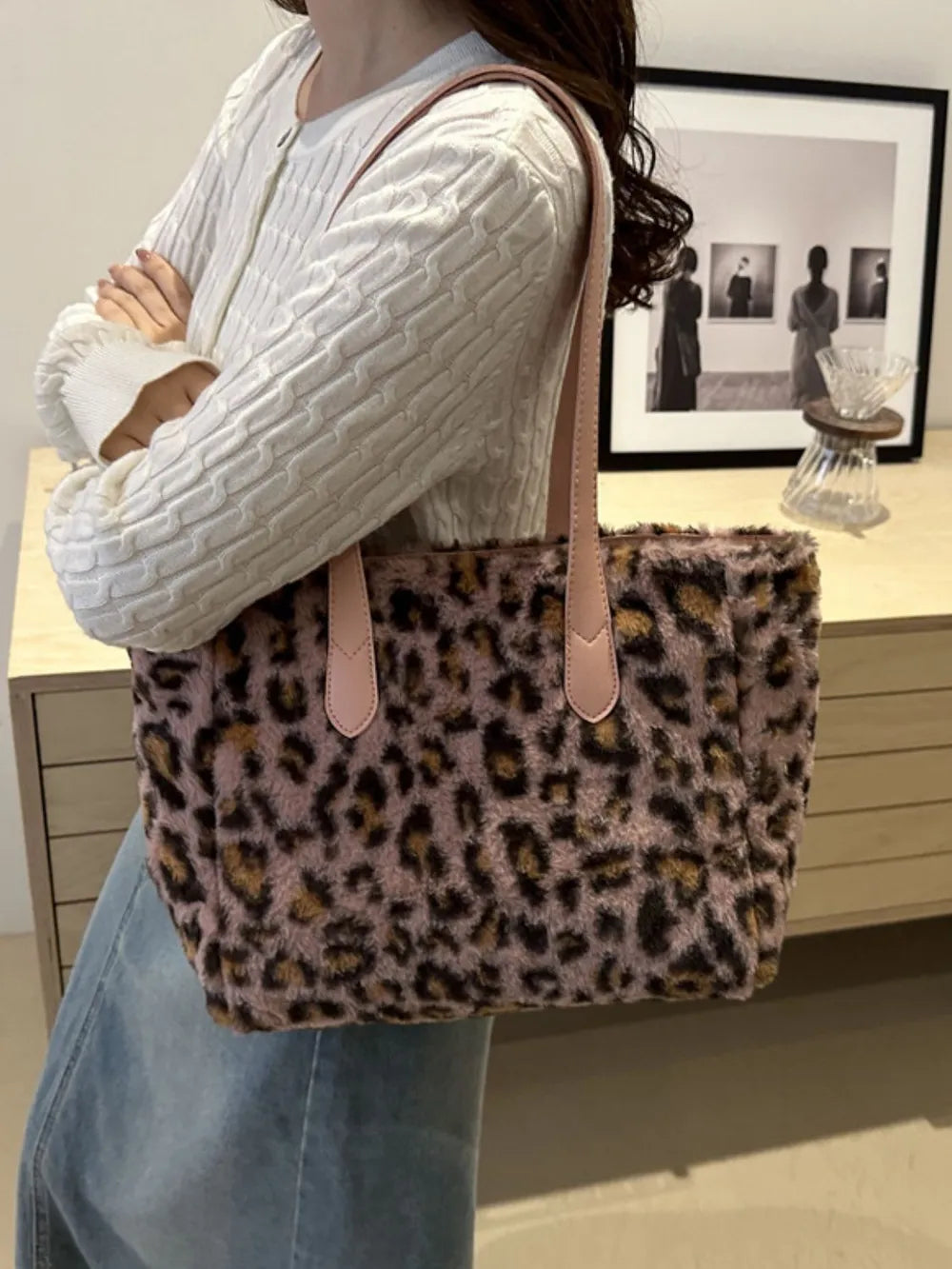 13.97 USD Sac fourre-tout léopard duveteux