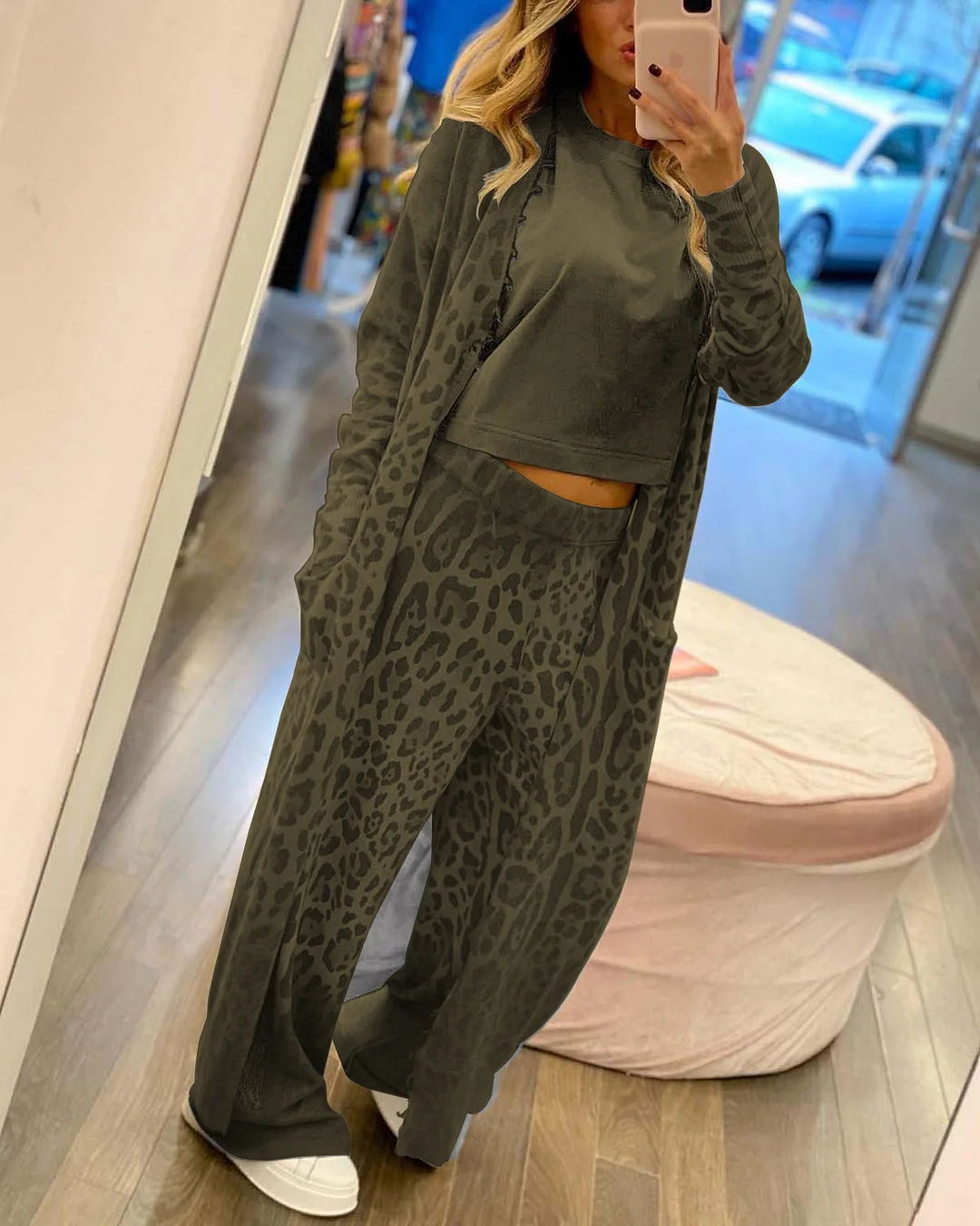 Ensemble deux pièces pour femme : veste cardigan à manches longues et pantalon long, motif léopard