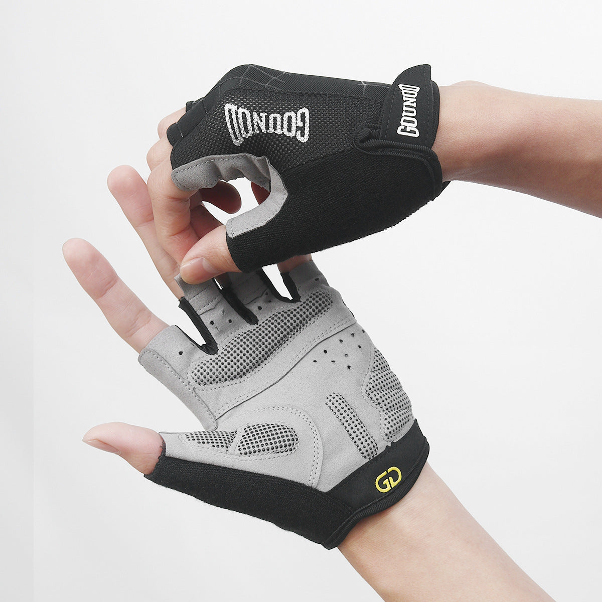 17,44 USD - Gants en forme de toile d'araignée avec paume renforcée antidérapante et résistante à l'usure, et tissu éponge pour essuyer la transpiration.