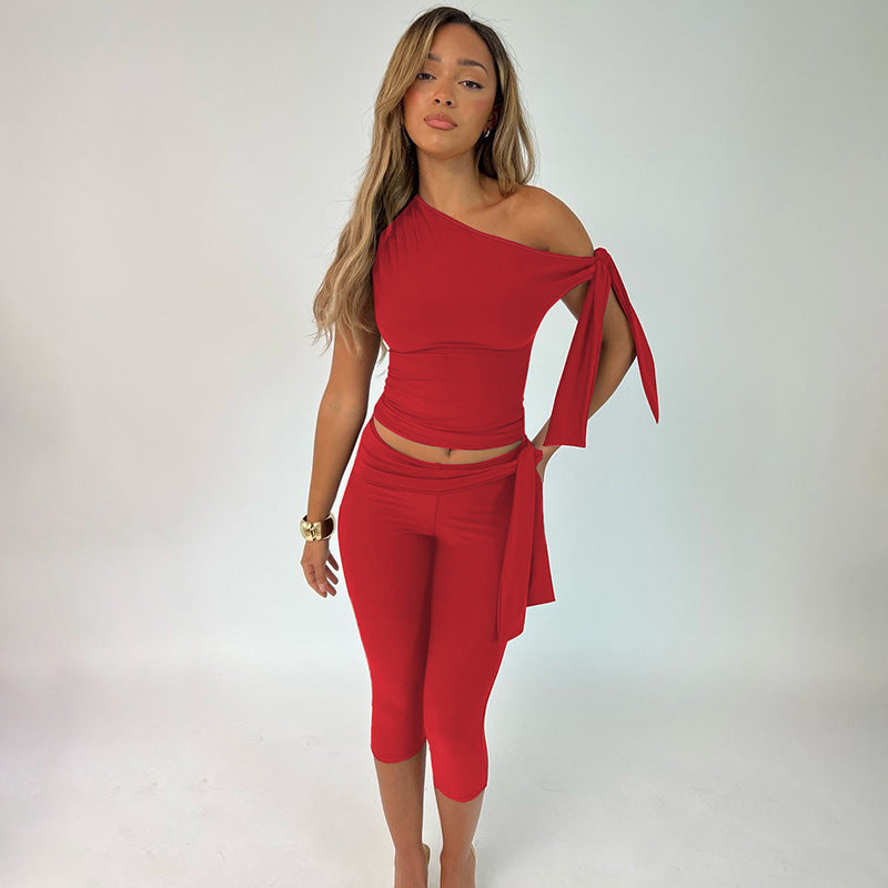 26.76 USD Ensemble débardeur uni à col en V et short à lacets coupe ajustée