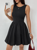 Robe mini sans manches froncée