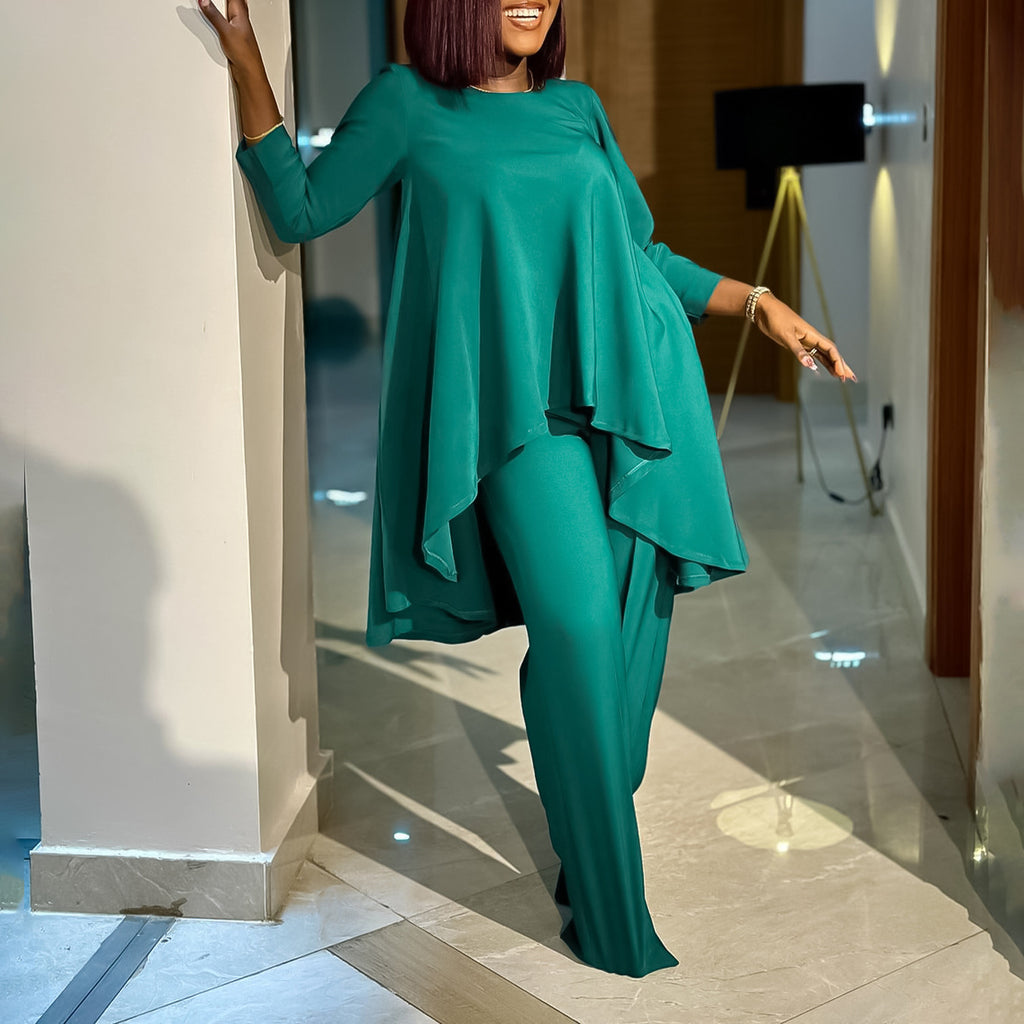 Ensemble élégant deux pièces de style africain : haut ample et asymétrique tendance avec pantalon