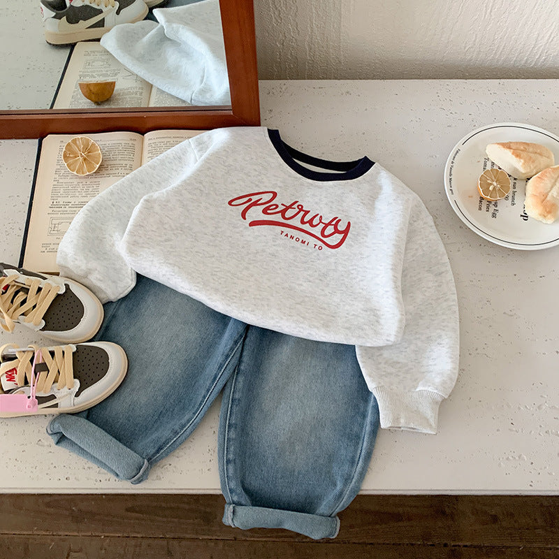 Sweat à capuche pour bébé avec inscription – haut simple et décontracté