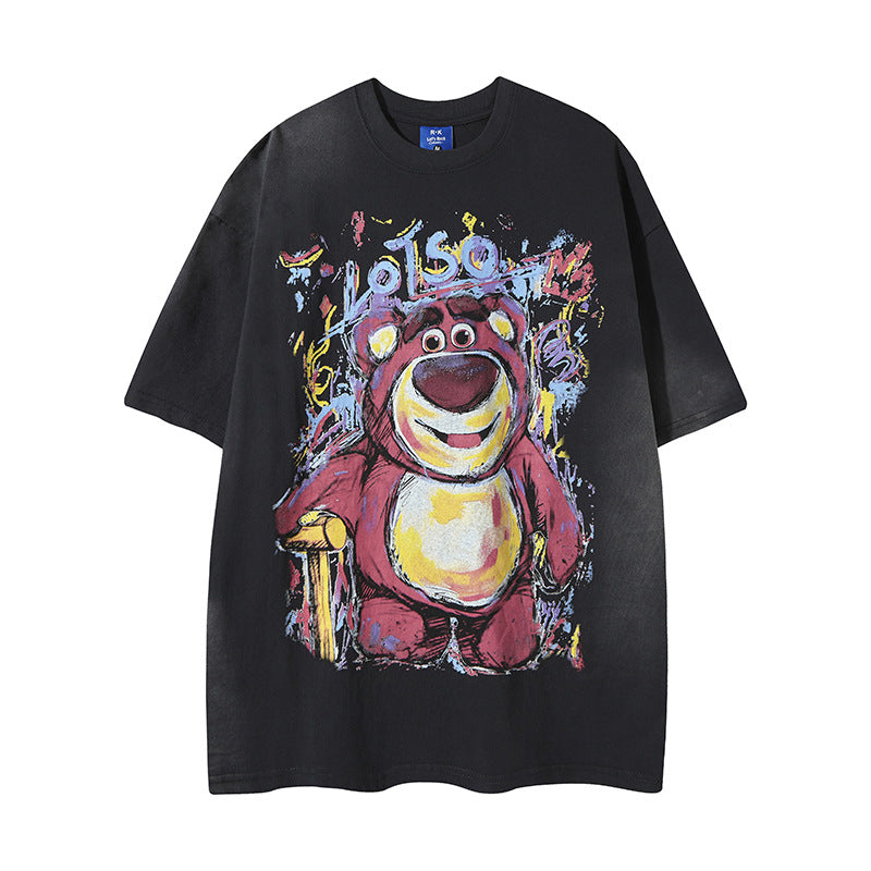 26.77 USD T-shirt à manches courtes imprimé d'un adorable ourson fraise, style décontracté pour homme et couple, idéal pour l'été.