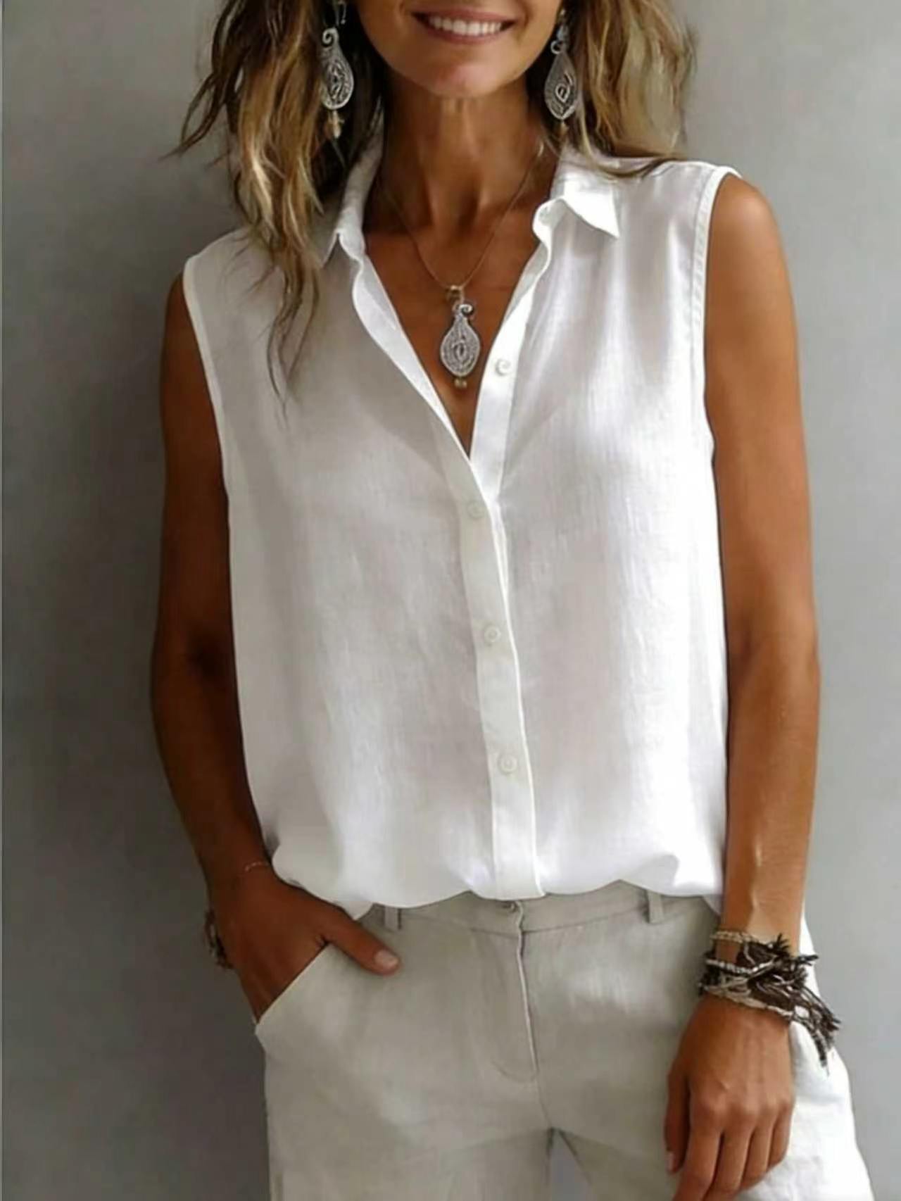 Plain sleeveless shirt for women