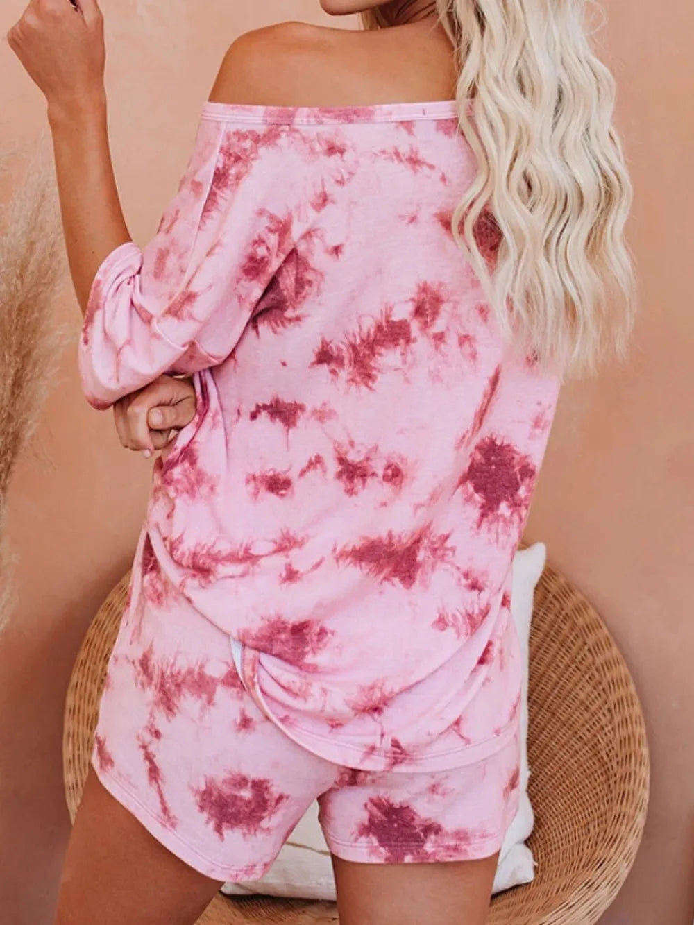 Conjunto de dos piezas informal y deportivo con estampado de grafiti tie-dye para el hogar