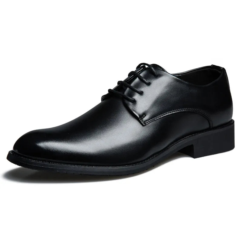 41.91 USD Chaussures de mariage en cuir pour hommes, chaussures habillées pointues, style décontracté et jeune, style britannique, rehaussantes, nouveautés printemps