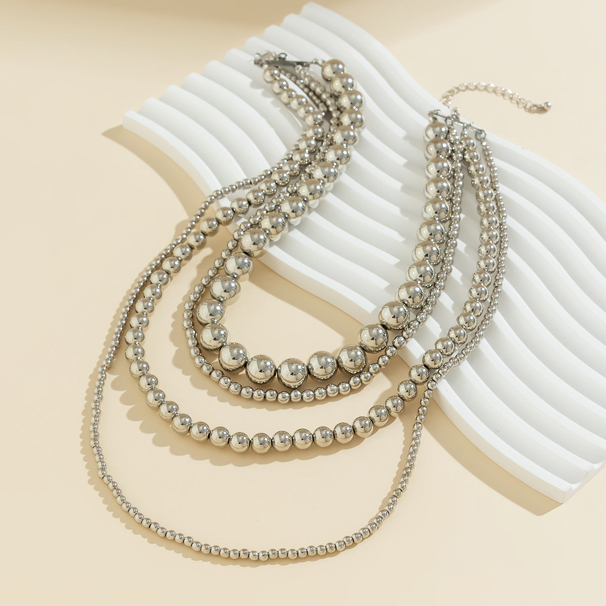 18,62 USD - Collier de perles simple et de taille personnalisée