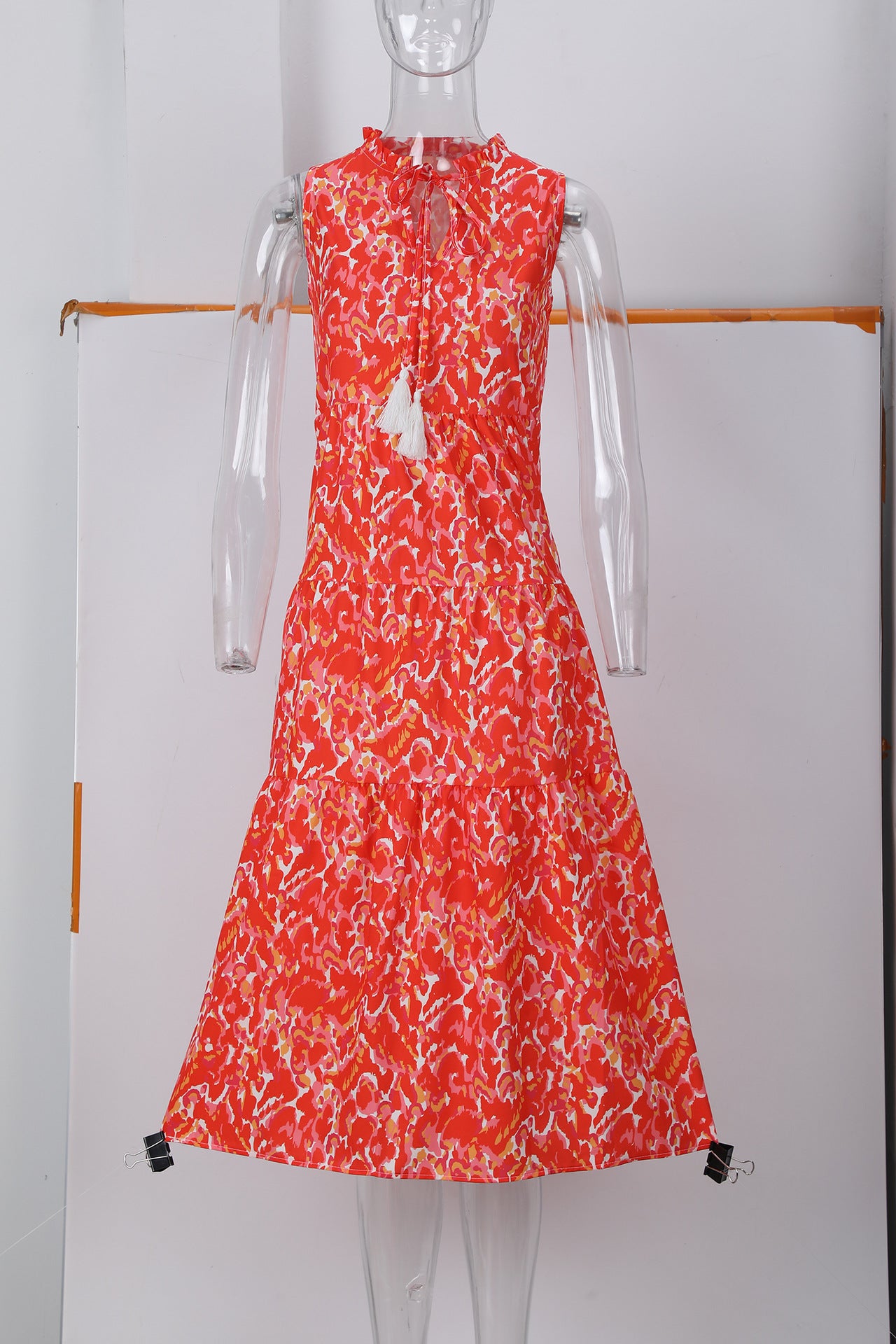 robe imprimée sans manches à col en V