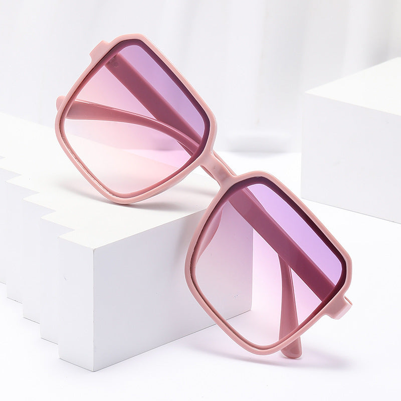 Lunettes de soleil carrées, tout simplement