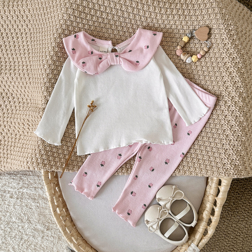 Ensemble deux pièces pour bébé : haut et pantalon avec col à nœud