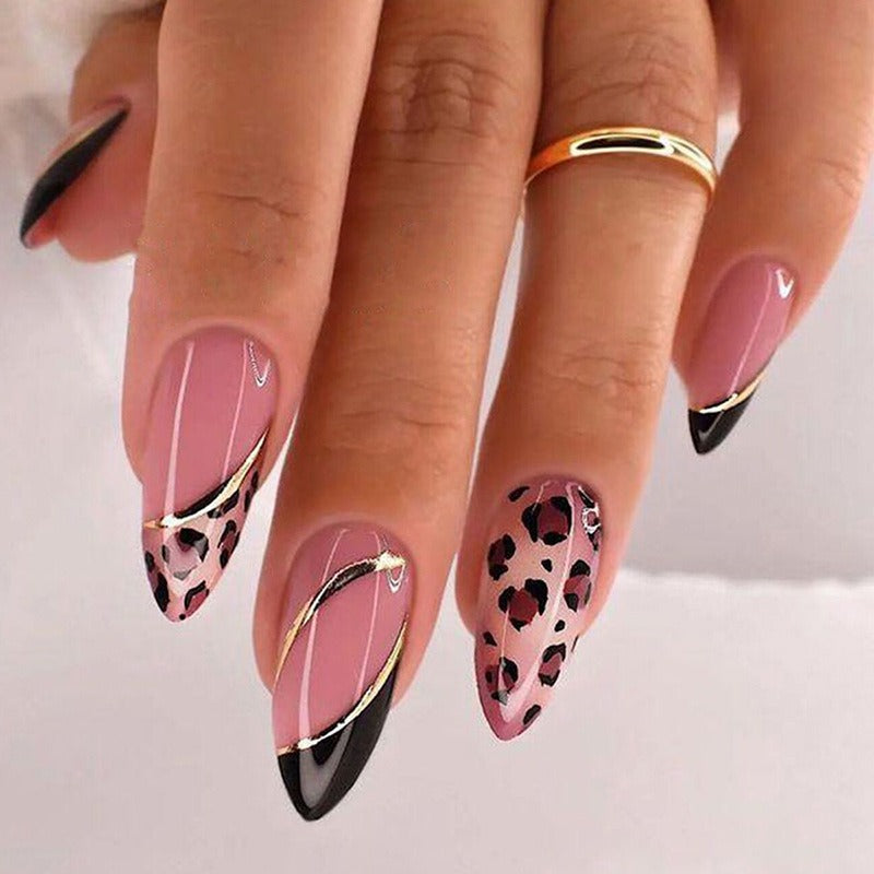Almond manicure, natural look, trendy style, medium-length nails, patch effect.
