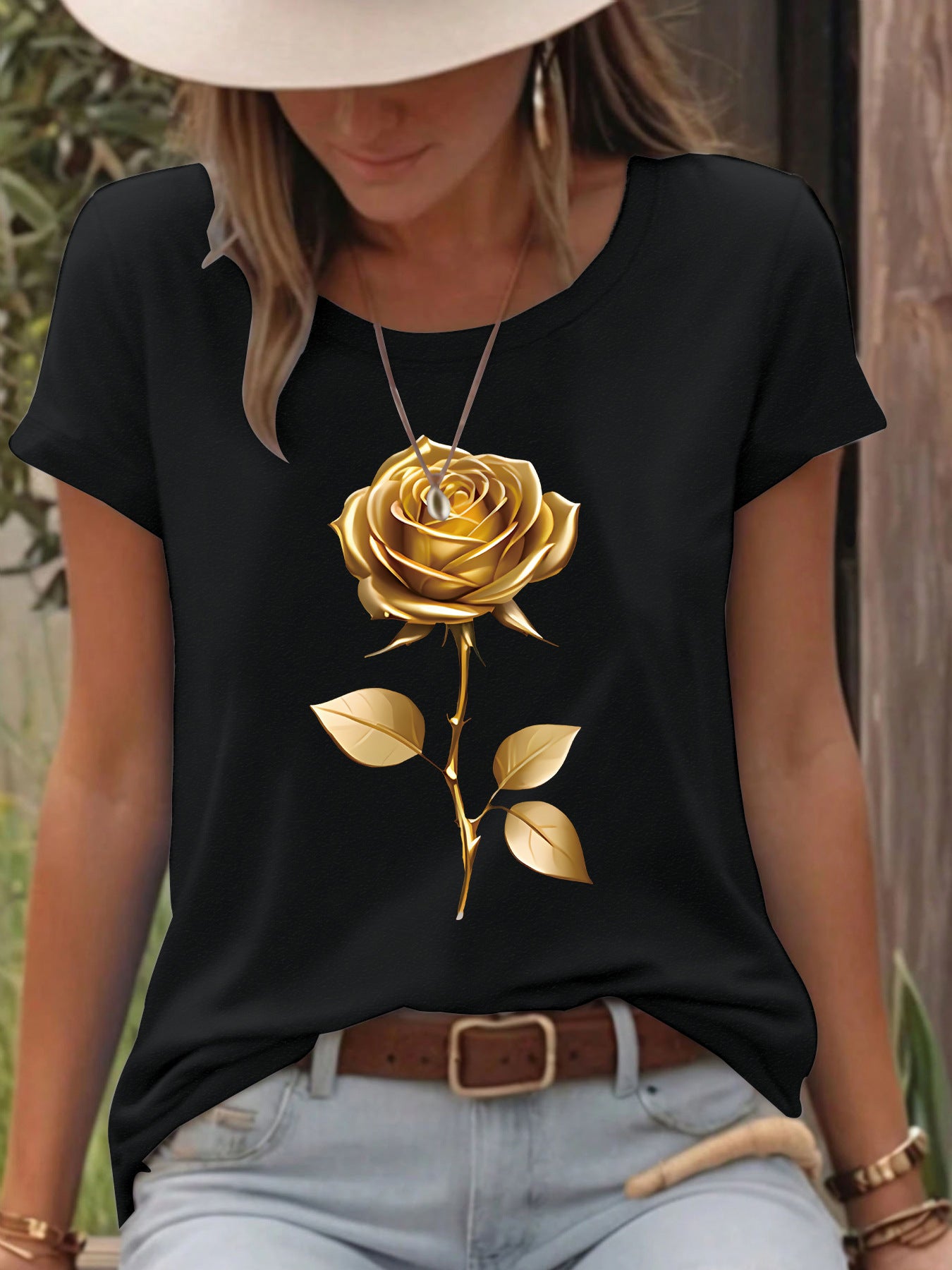 $18.62 - Short Sleeve Round Neck T-Shirt with Gold Rose