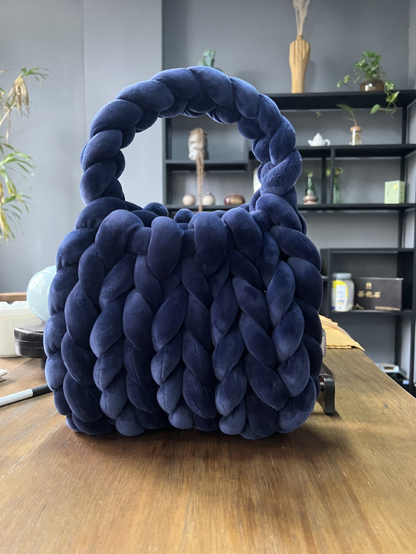 19.80 USD - Hand-woven messenger bag with a crystal velvet core.