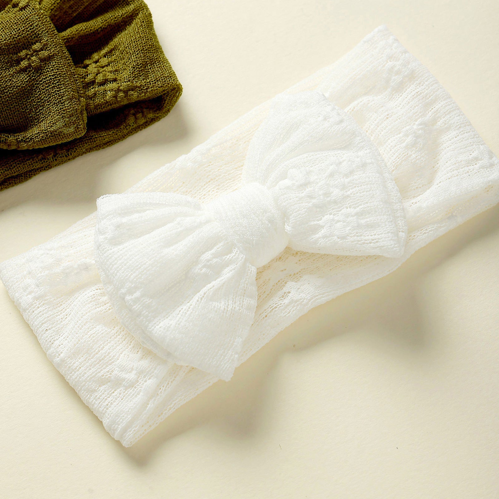11.64 USD Accessoires pour cheveux d'enfants, bandeau à nœud double couche en dentelle et maille pour bébé