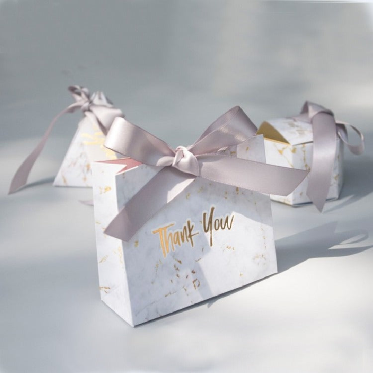 6.81 USD - Sac cadeau en papier
