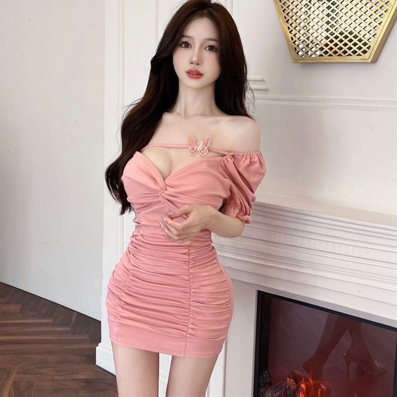 Robe courte rose sexy à manches courtes pour femme, mini-robe moulante froncée et décolletée, tenue idéale pour les soirées d'été et le travail