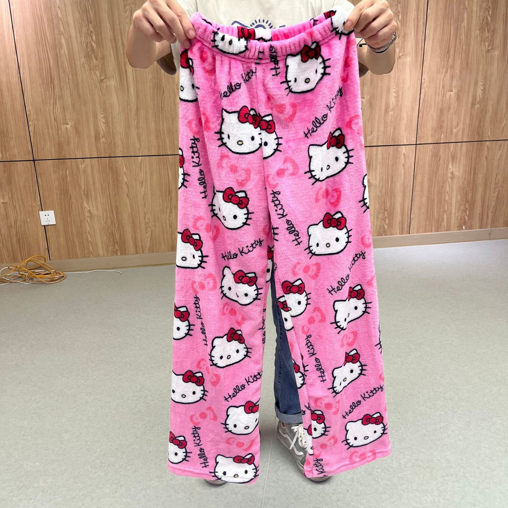 17.47 USD - Thick, warm, and comfortable flannel pajamas for women, with a Hello Kitty cat pattern, ideal for home wear.