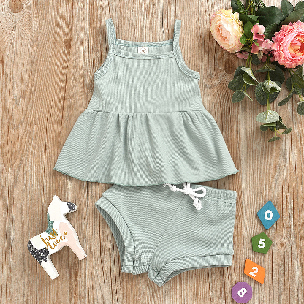 13.97 USD Ensemble 2 pièces pour bébé fille (1-3 ans) : haut et short sans manches en coton biologique uni.