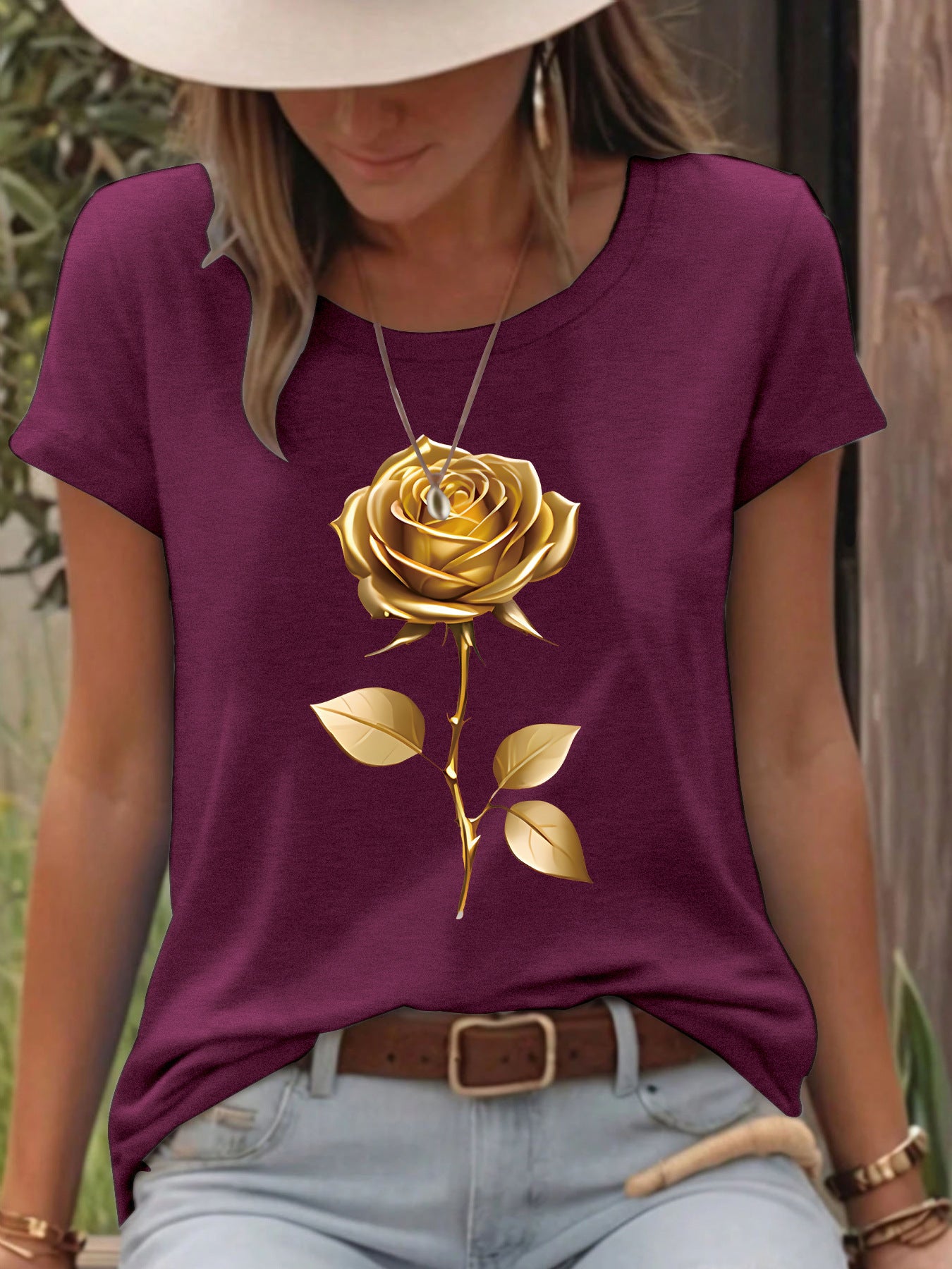 $18.62 - Short Sleeve Round Neck T-Shirt with Gold Rose