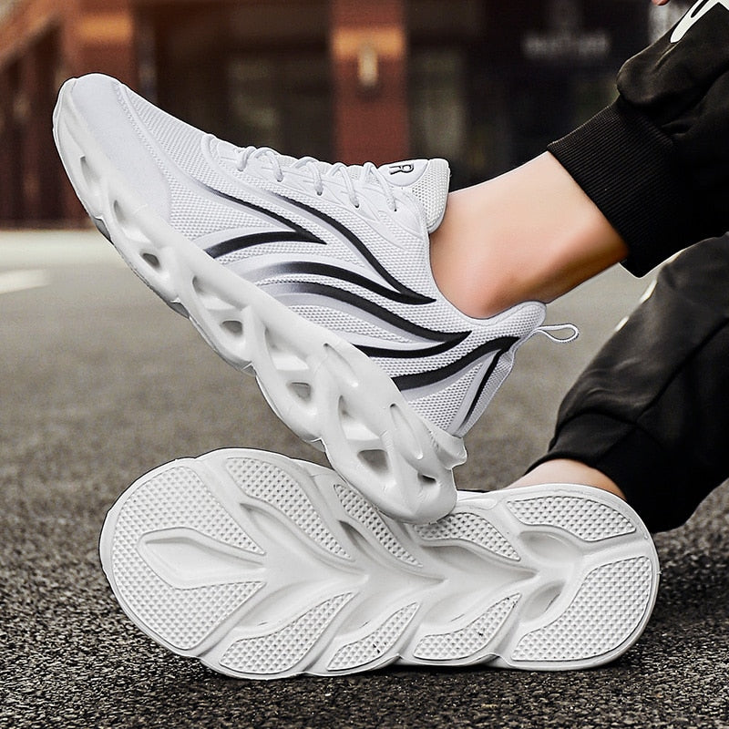 Men's flame-print sneakers – Breathable mesh sports shoes, comfortable for running and outdoor activities