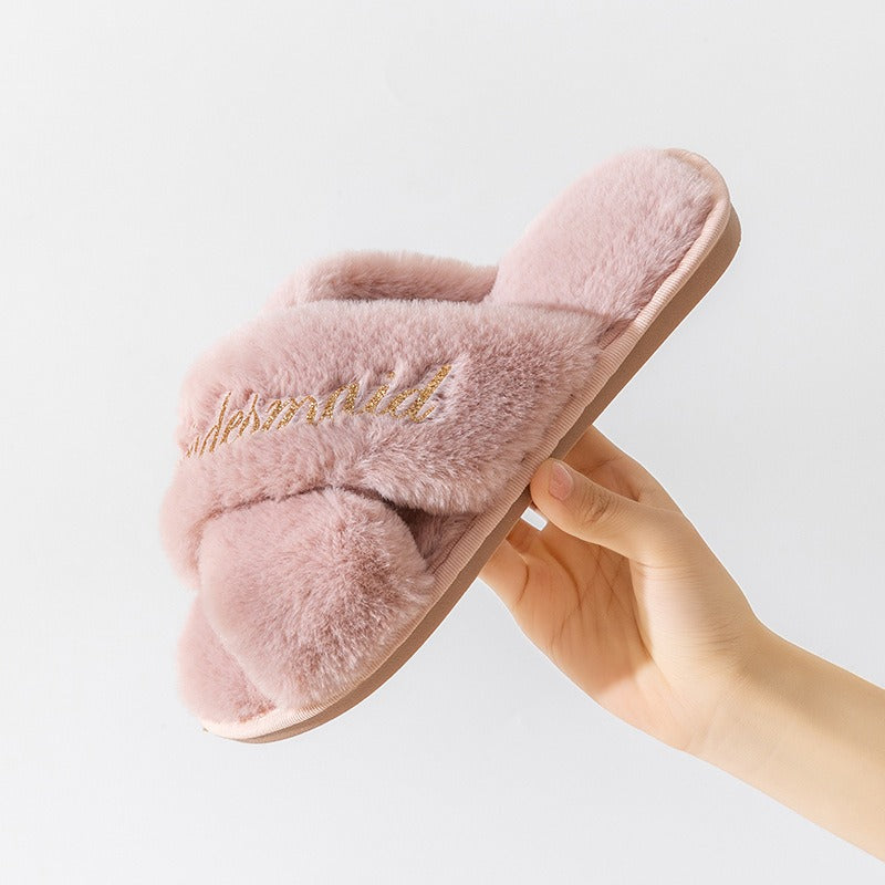 Pantuflas cruzadas
