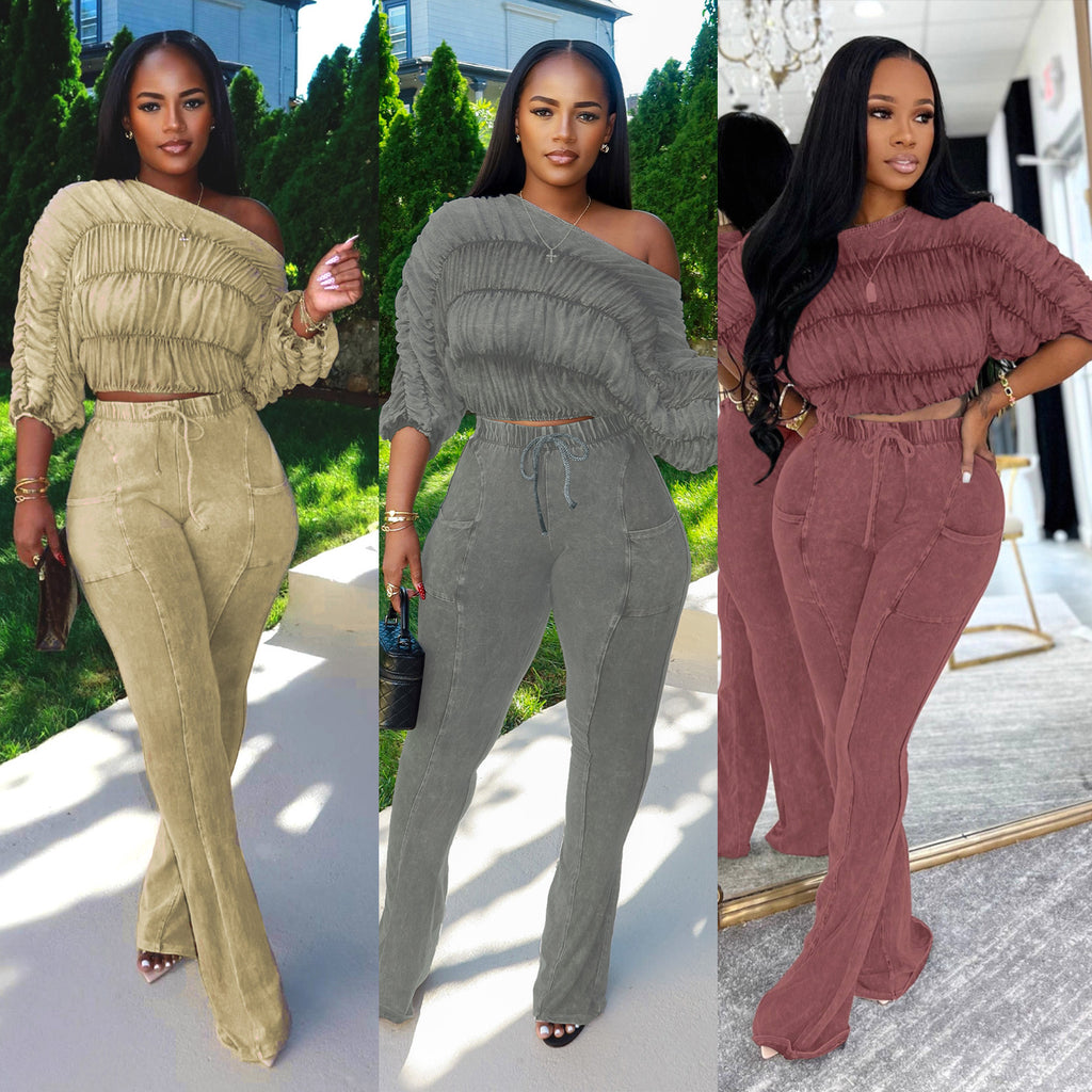 Ensemble deux pièces sexy composé d'un crop top et d'un pantalon long évasé slim
