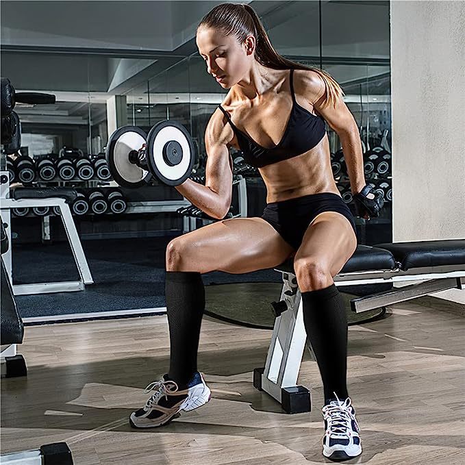 16.30 USD Chaussettes montantes, chaussettes de compression, chaussettes élastiques, chaussettes de sport (cyclisme, course à pied, yoga), chaussettes de compression montantes pour hommes, chaussettes pour femmes