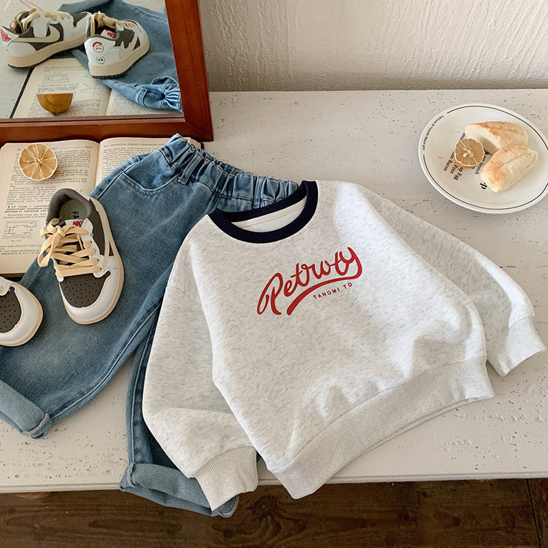 Sweat à capuche pour bébé avec inscription – haut simple et décontracté