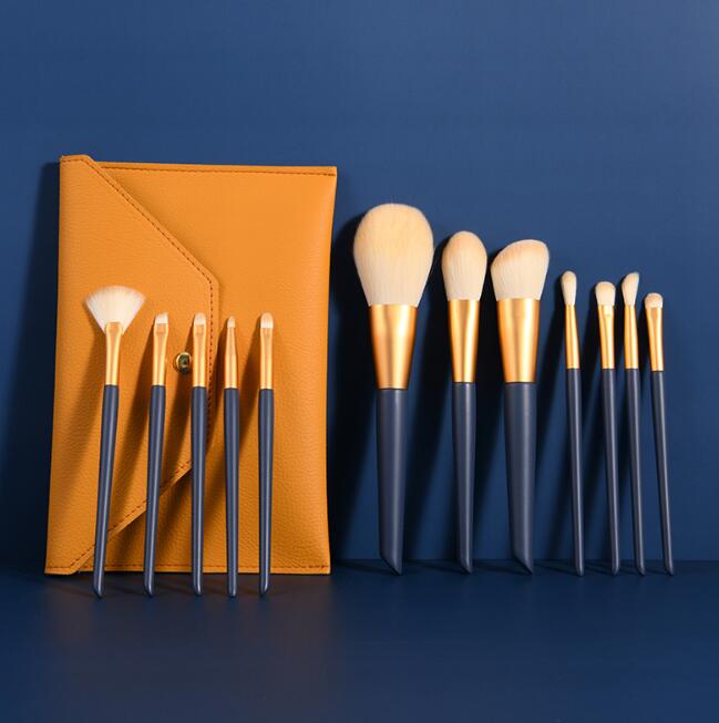 Juego de 12 brochas de maquillaje de pelo natural para base, polvos, sombra de ojos y cejas