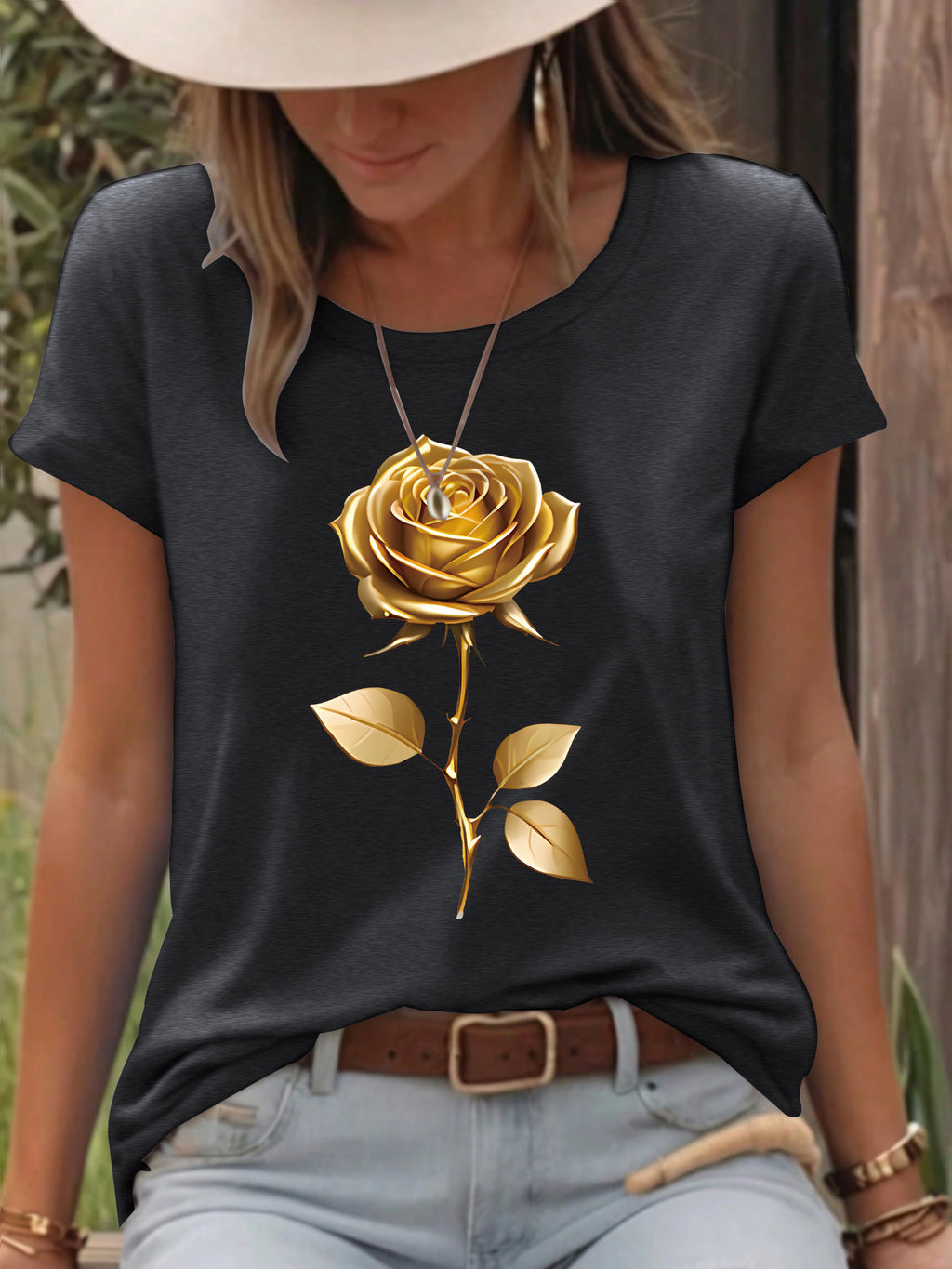 $18.62 - Short Sleeve Round Neck T-Shirt with Gold Rose
