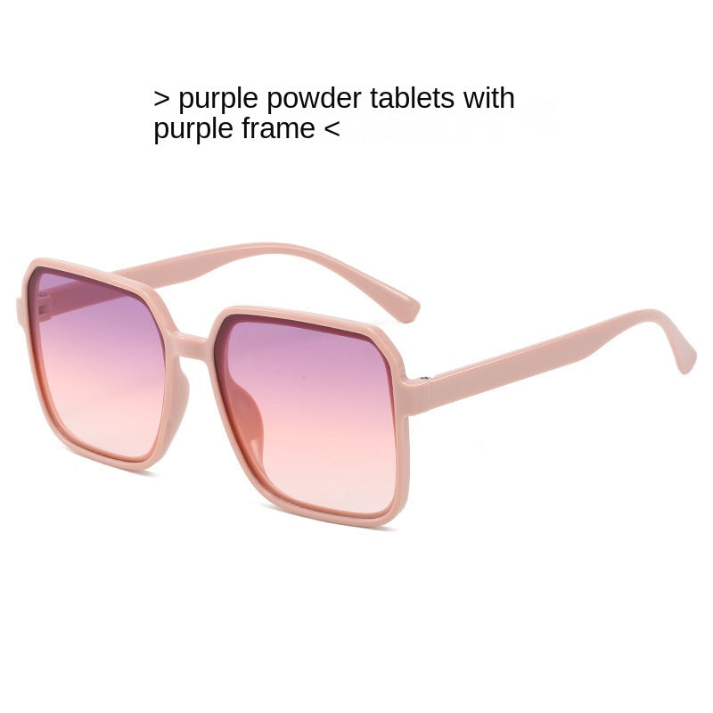 Lunettes de soleil carrées, tout simplement