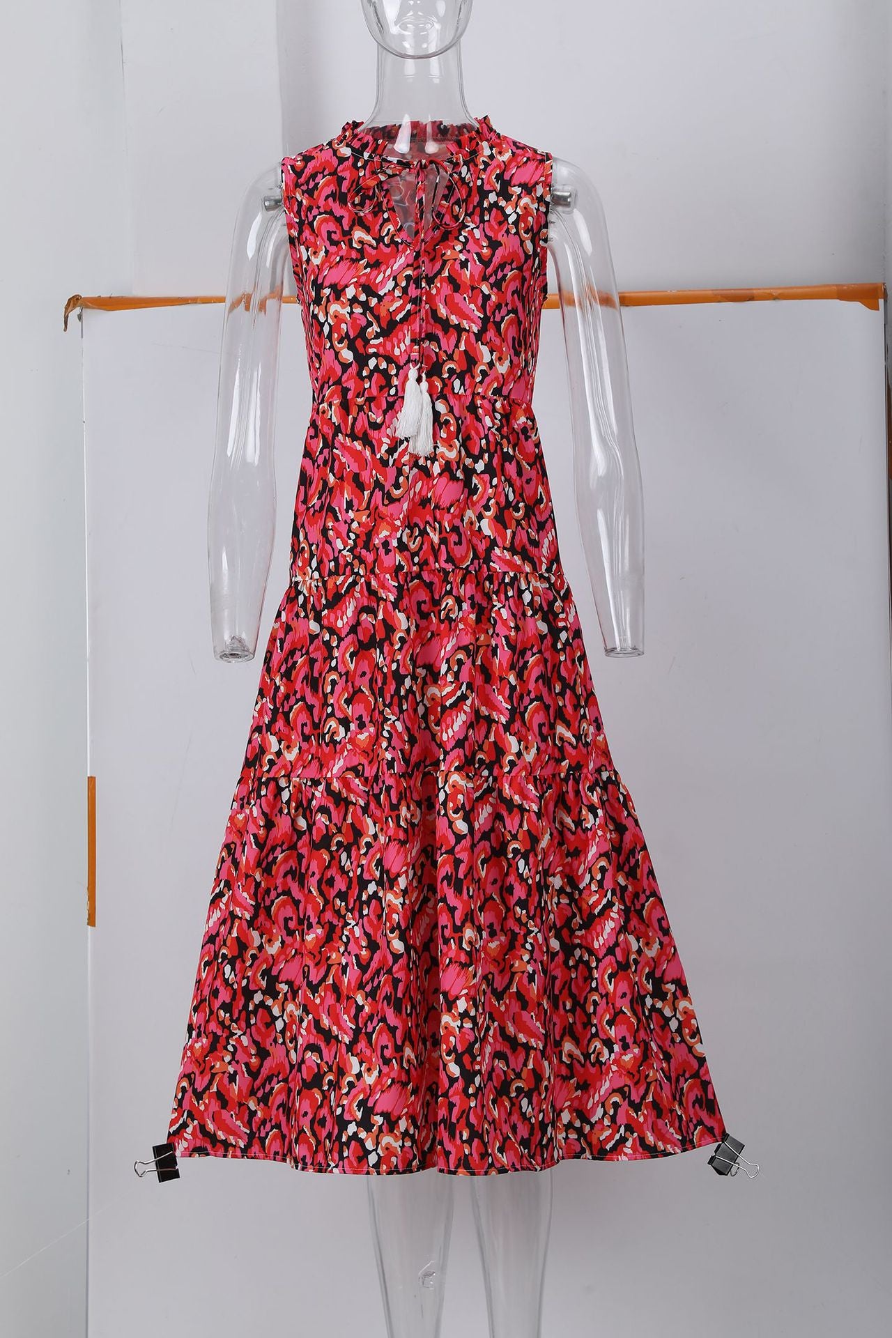 robe imprimée sans manches à col en V