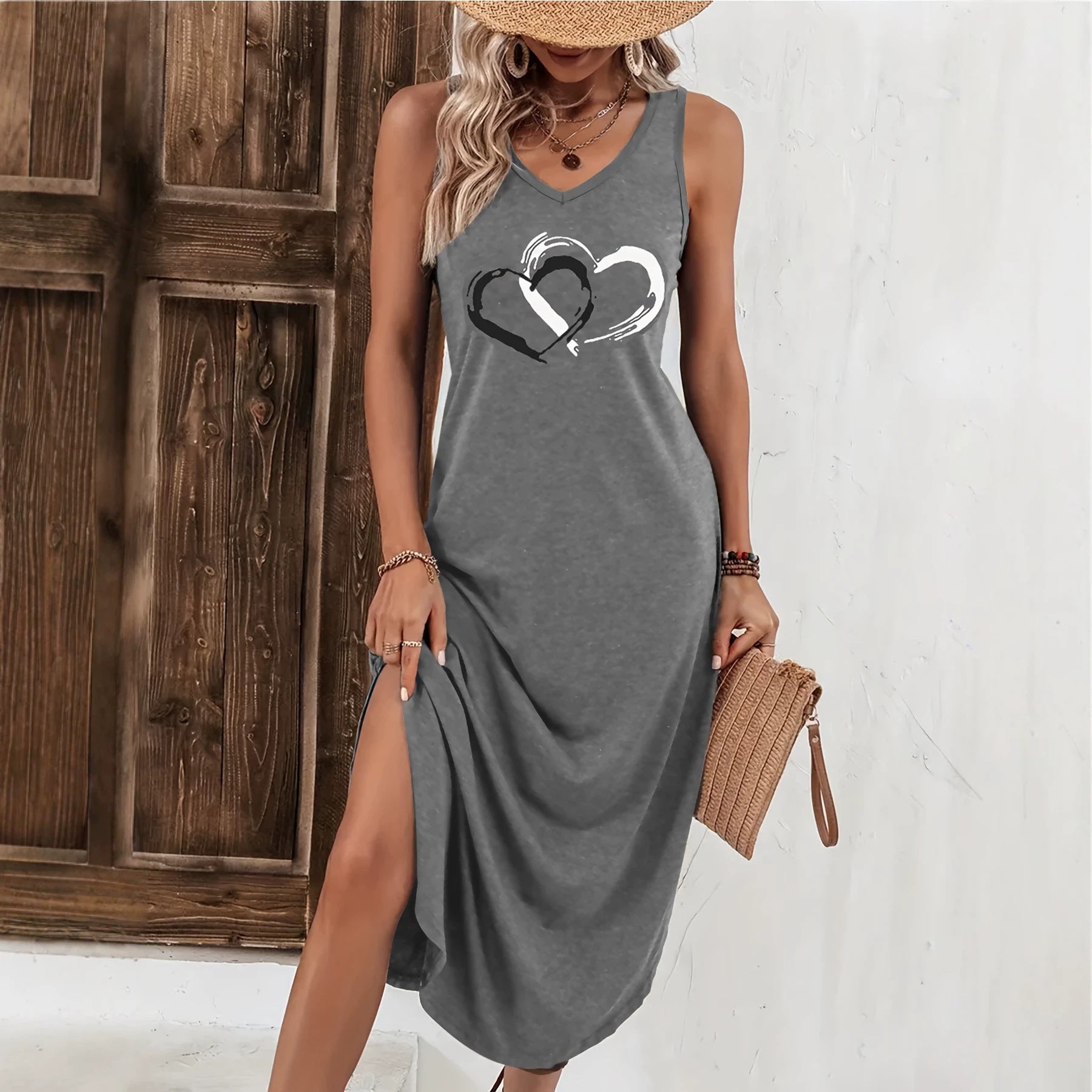 sleeveless heart-print dress