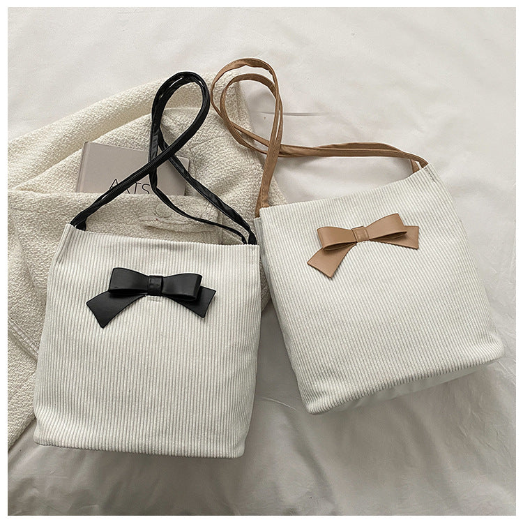 13.74 USD Sac tendance et élégant pour femme, orné d'un nœud contrasté.