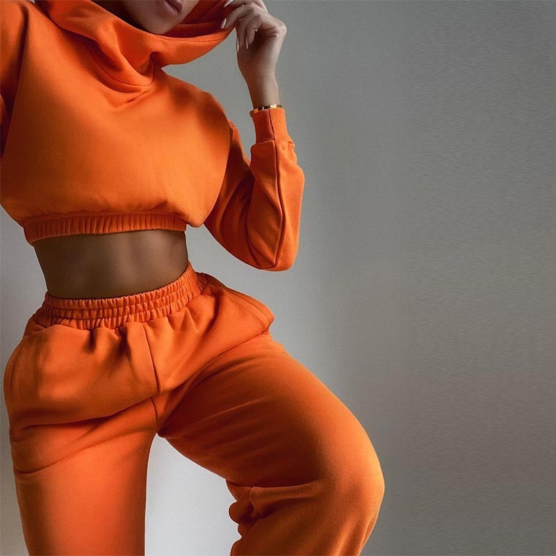 26,66 USD - Ensemble de survêtement décontracté chic automne-hiver pour femme, composé d'un sweat à capuche à manches longues et d'un pantalon, style streetwear sport.