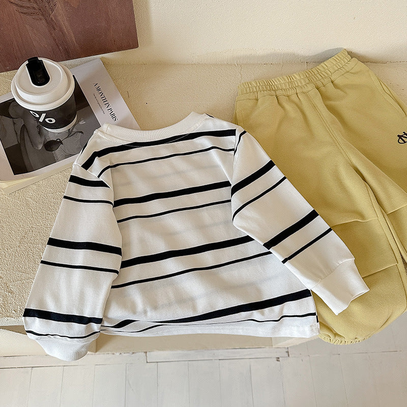 Pull à capuche rayé pour bébé, style décontracté et minimaliste
