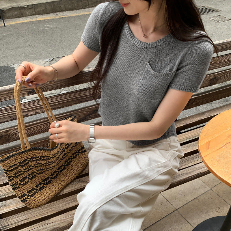 24.45 USD - Solid short-sleeve t-shirt with pocket