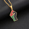 Collier avec pendentif en forme de poing rouge vert noir pour hommes et femmes – Collier géométrique en acier au titane pour couples – Bijou tendance