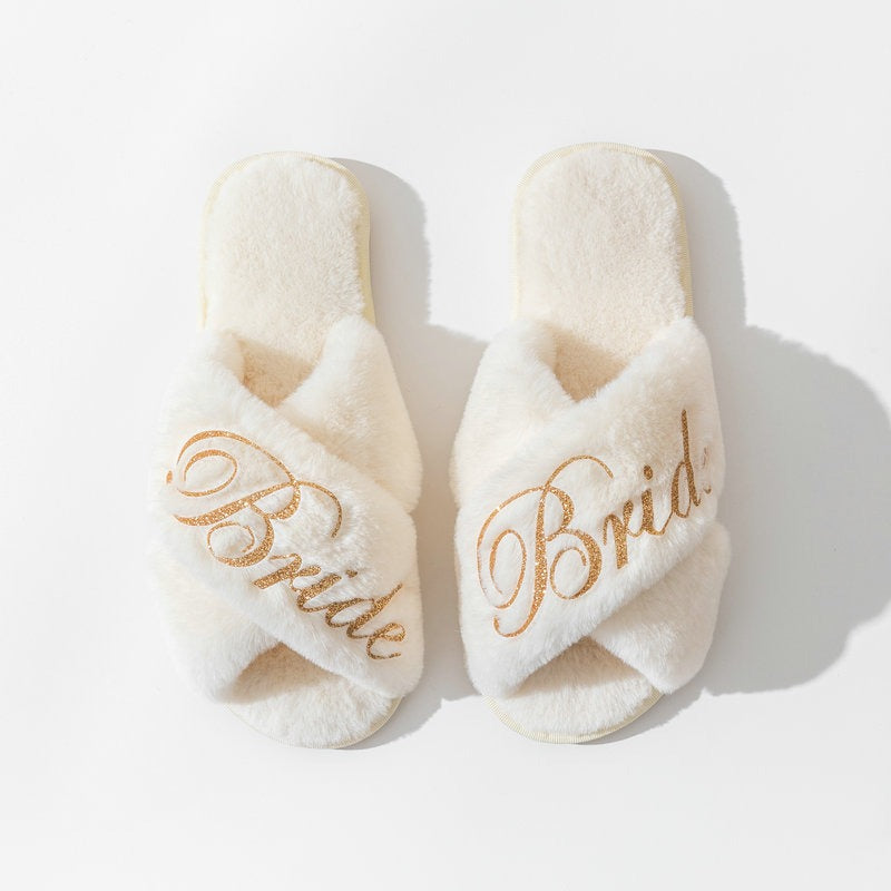 16.30 USD - Cross Slippers