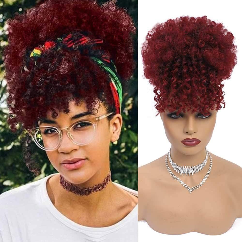 Coiffure tendance style européen/américain : frange volumineuse et petits rouleaux façon « chenille » pour cheveux afro.