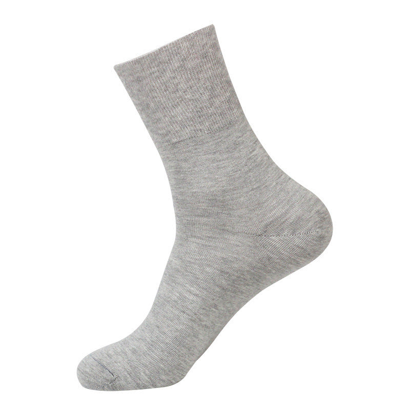 Thin, loose-fitting cotton socks for men and women