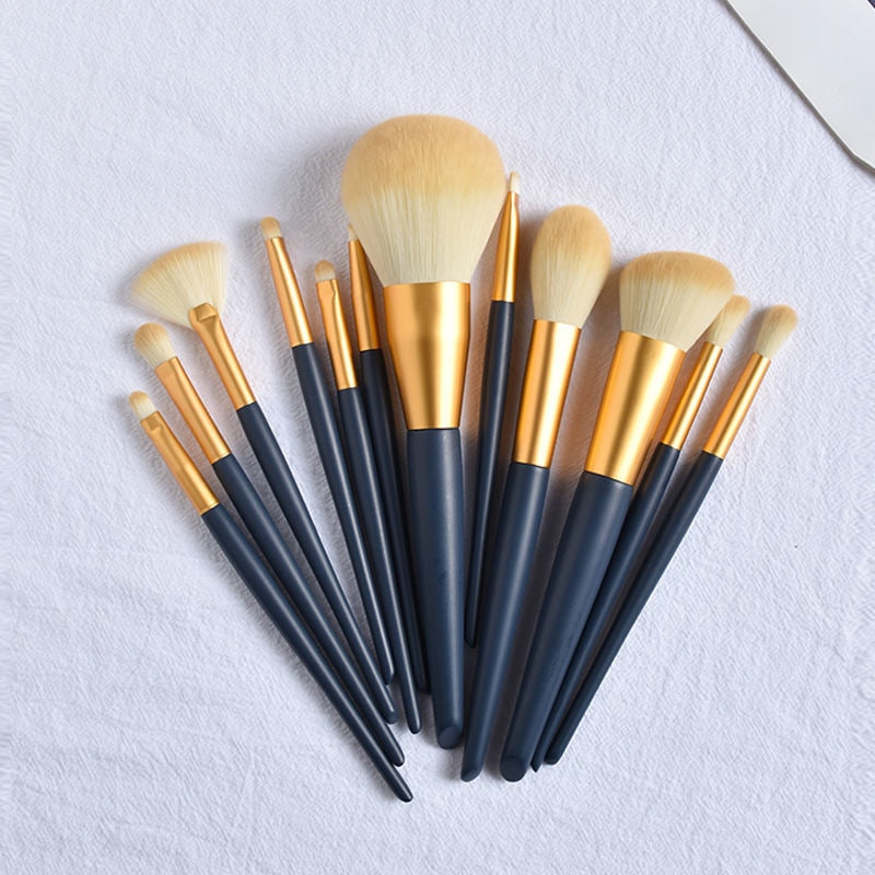 18,61 USD - Ensemble de 12 pinceaux de maquillage en poils naturels pour fond de teint, poudre, fard à paupières et sourcils