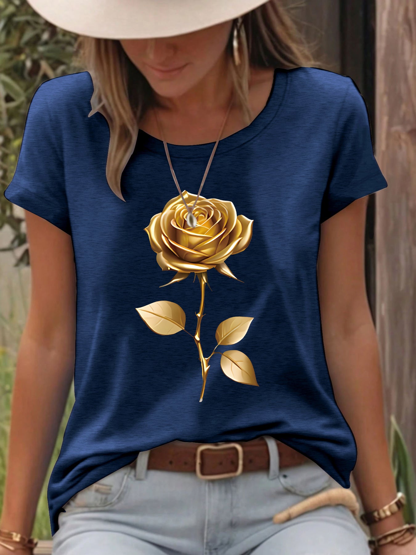$18.62 - Short Sleeve Round Neck T-Shirt with Gold Rose